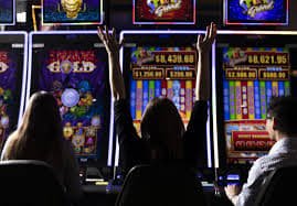 fbet8 စလော့ဂိမ်း Free Spin Bonus Round ကစားနေသောပုံ မျက်နှာပြင်